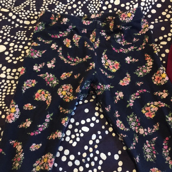 Old navy outfit 3t - Picture 2 of 5